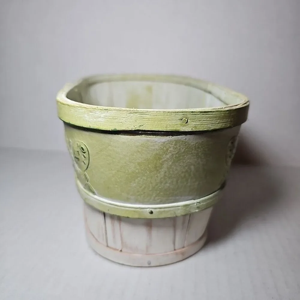 Green Butterfly Planter With White, Slatted Basket-weave Bottom Pastel Earthy